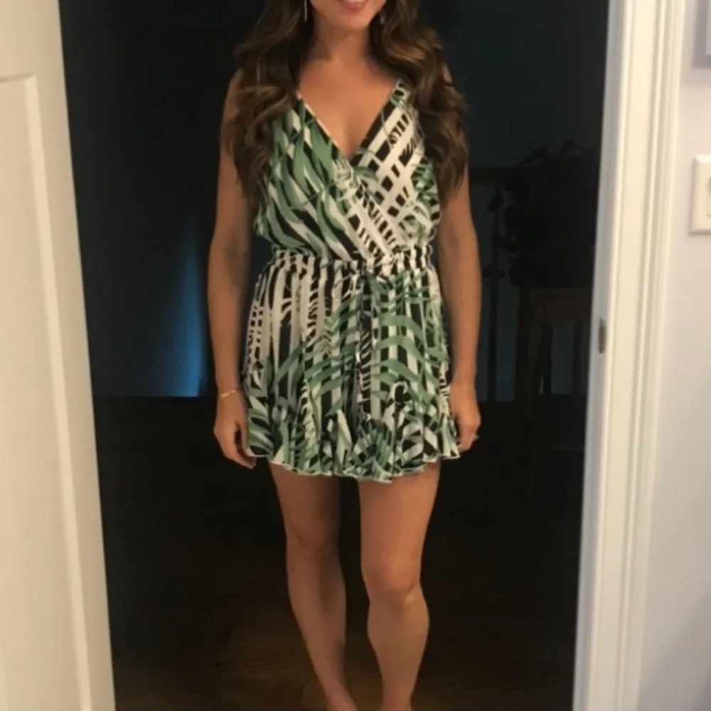 Patterned romper - Picture 4 of 5